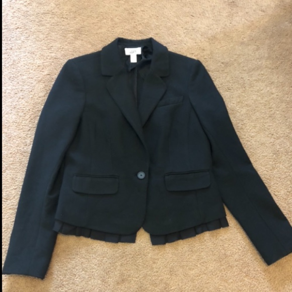 Loft // NWOT Black Ruffle Blazer
